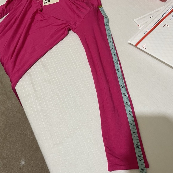 SEROYA Hot Pink Irene Dress Long Sleeve Cut Out Midi Length Medium New Club - Picture 7 of 7